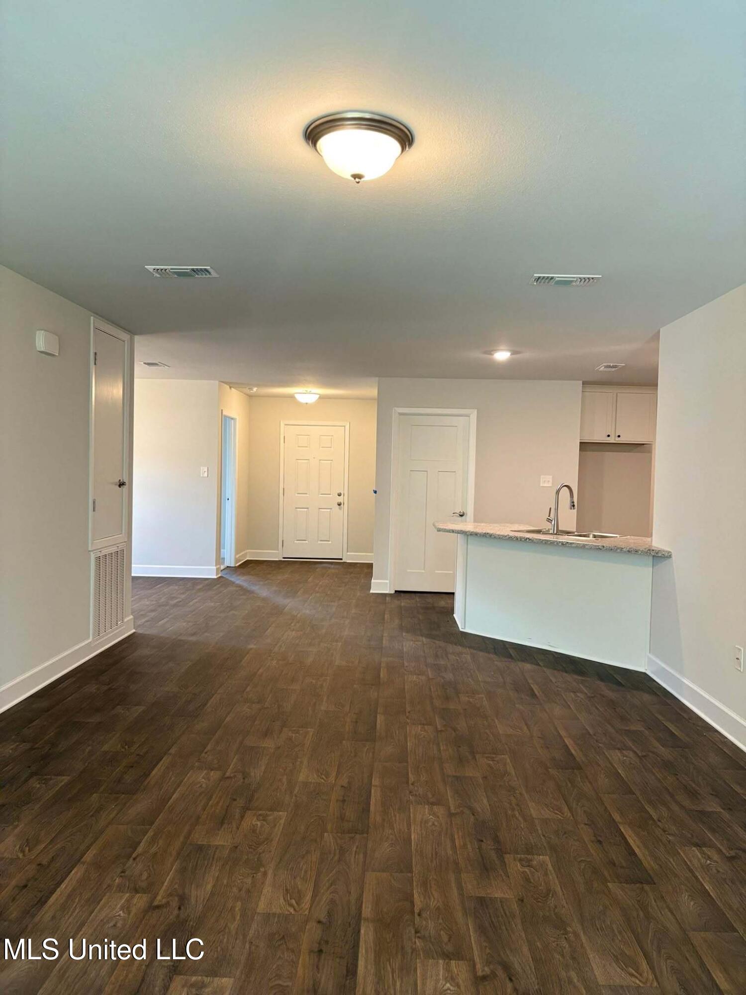 18091 Tiffany Renee Drive, Gulfport, Mississippi image 7