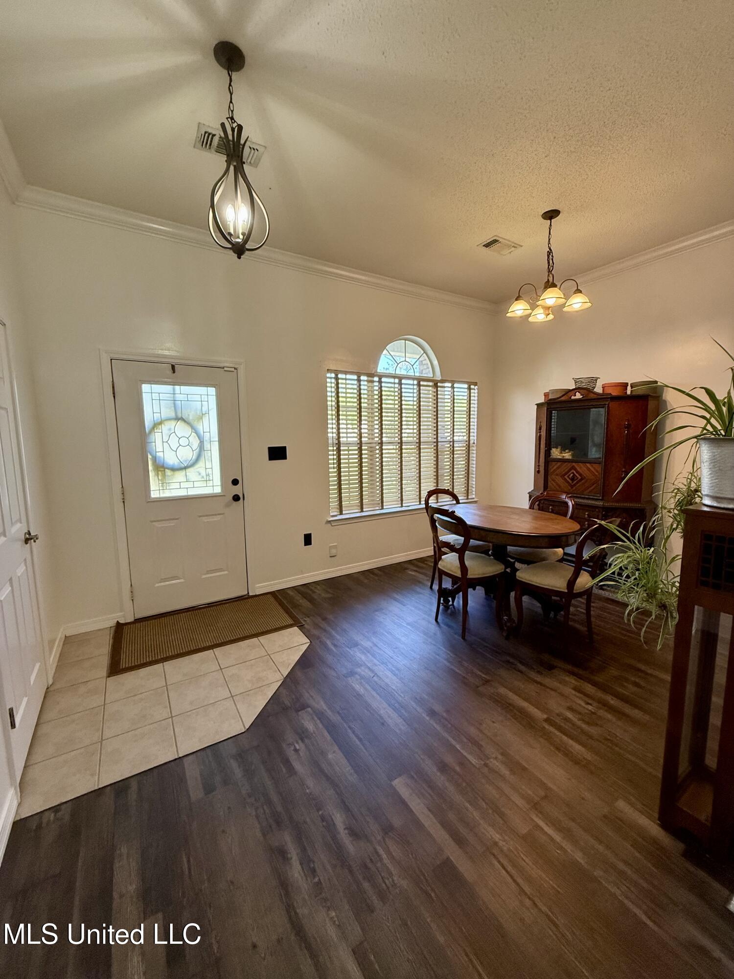 6925 Pinehurst Drive, Ocean Springs, Mississippi image 6