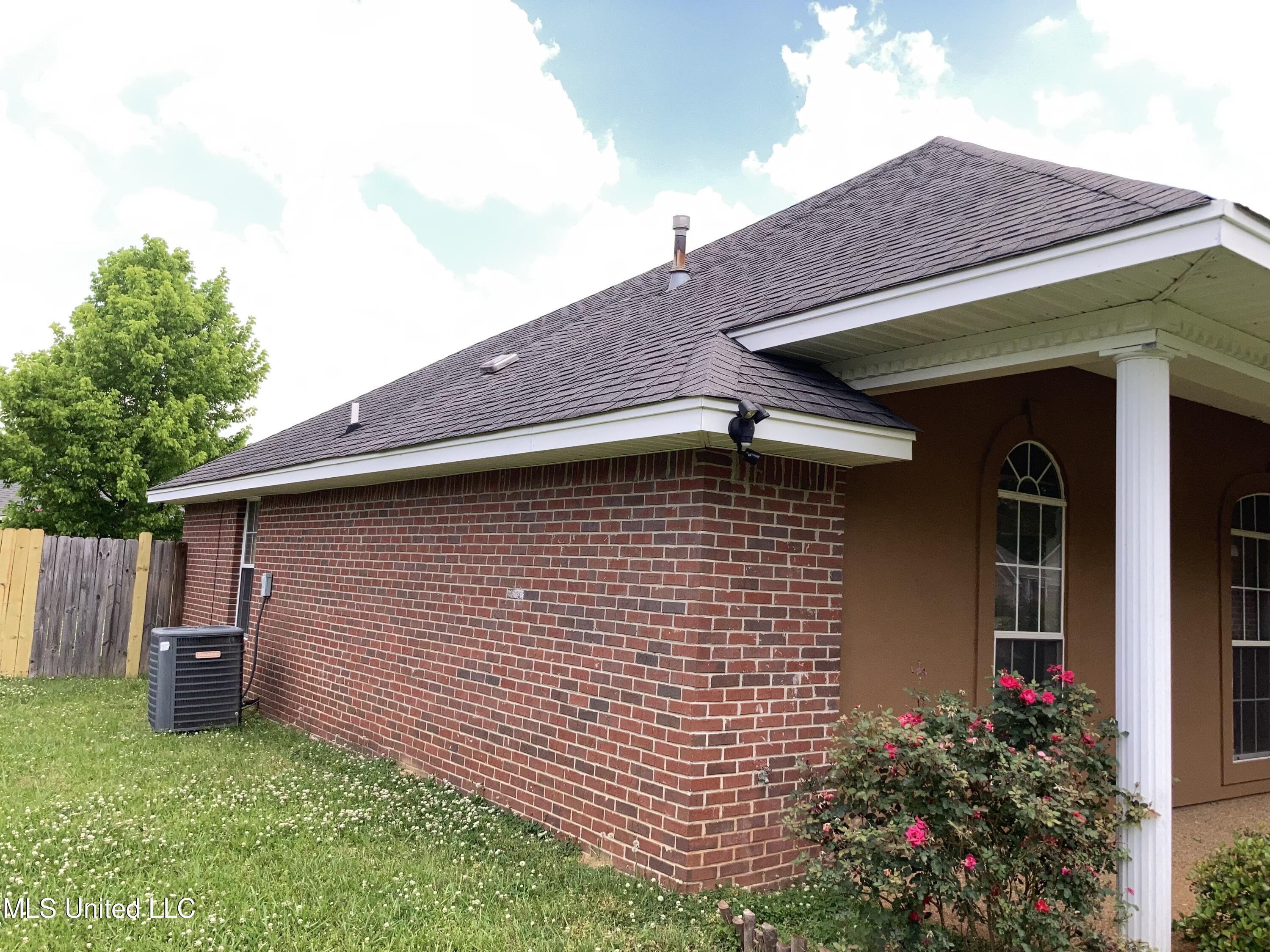 552 Hillandale Dr Dr, Jackson, Mississippi image 4