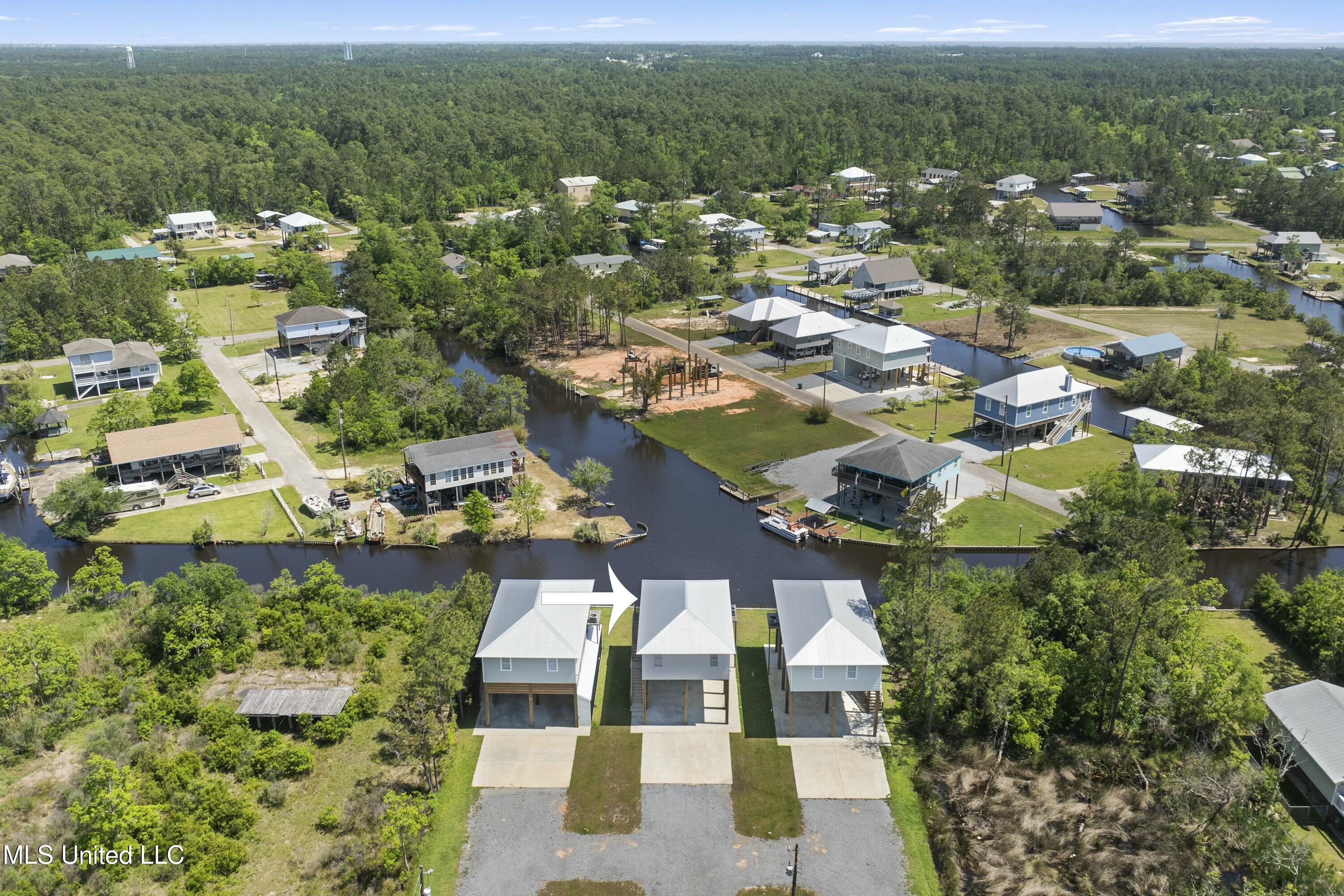 10066 E Bayou View Drive, Bay Saint Louis, Mississippi image 34