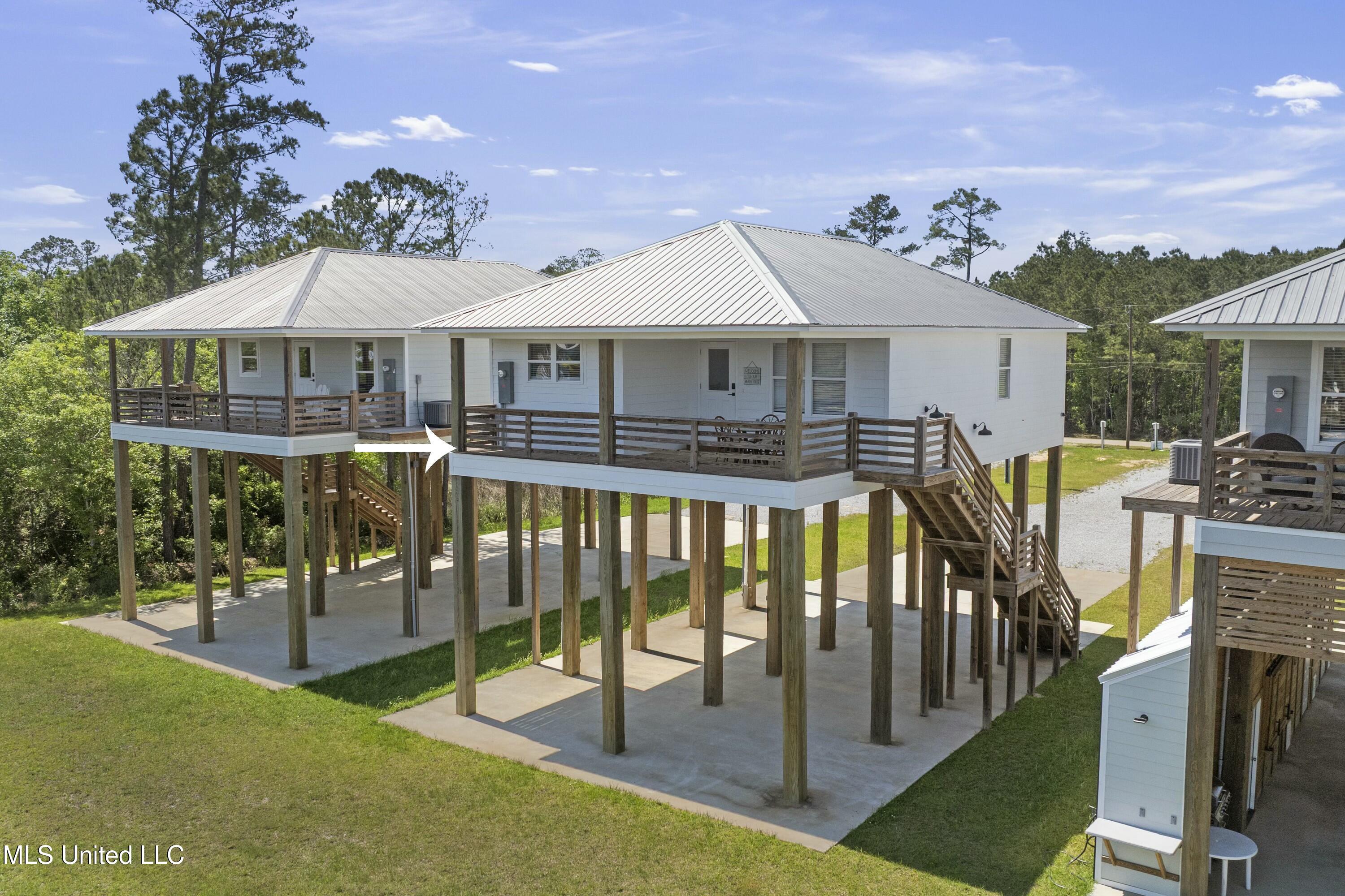 10066 E Bayou View Drive, Bay Saint Louis, Mississippi image 4