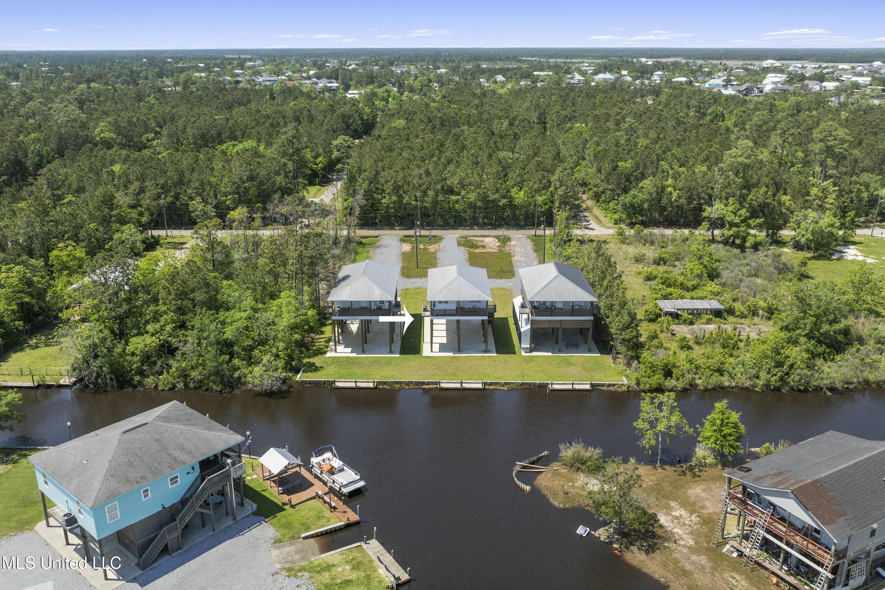 10066 E Bayou View Drive, Bay Saint Louis, Mississippi image 36