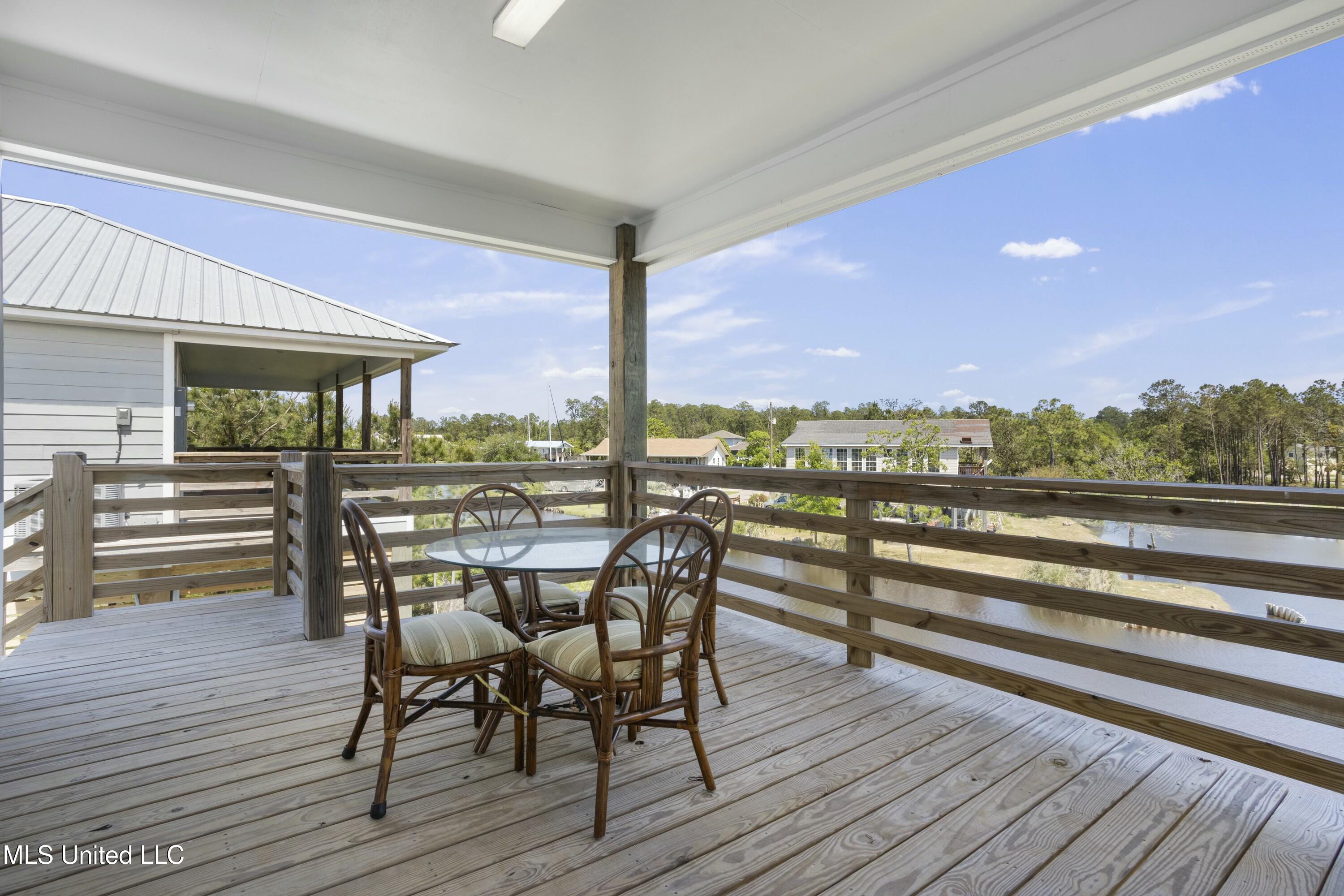 10066 E Bayou View Drive, Bay Saint Louis, Mississippi image 6