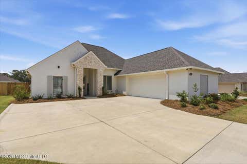 Homes For Sale - 429 Aurora Circle<br/> Canton, MS 39046