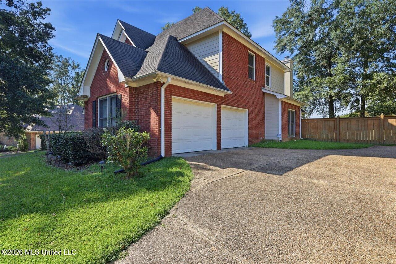 114 Dunton Hill Lane
