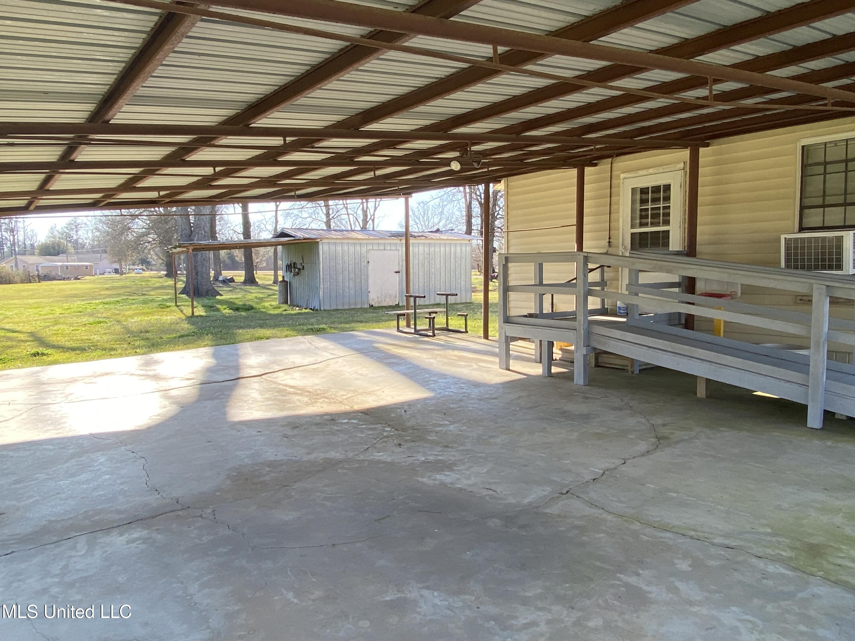 405 Highway 3037, Jonesville, Louisiana image 9