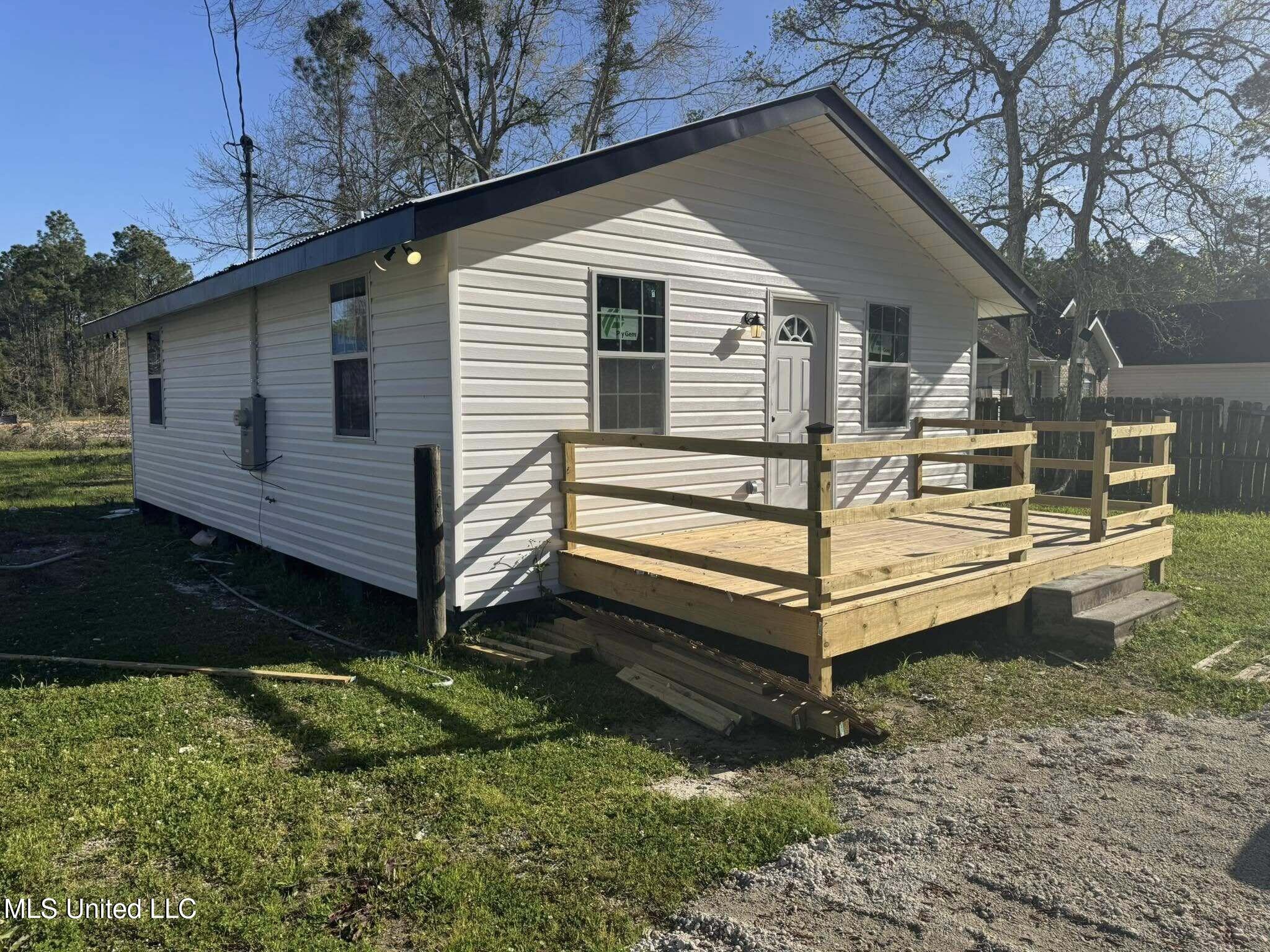 902 Dicks Street, Bay Saint Louis, Mississippi image 2