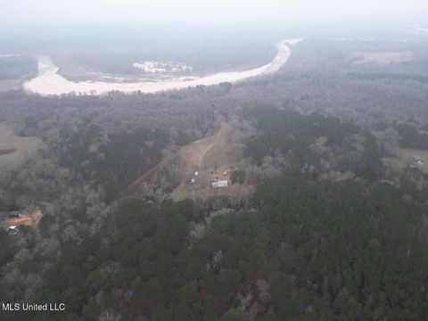 Apartment For Sale - 7035 Robertson Road<br/> Meadville, MS 39653