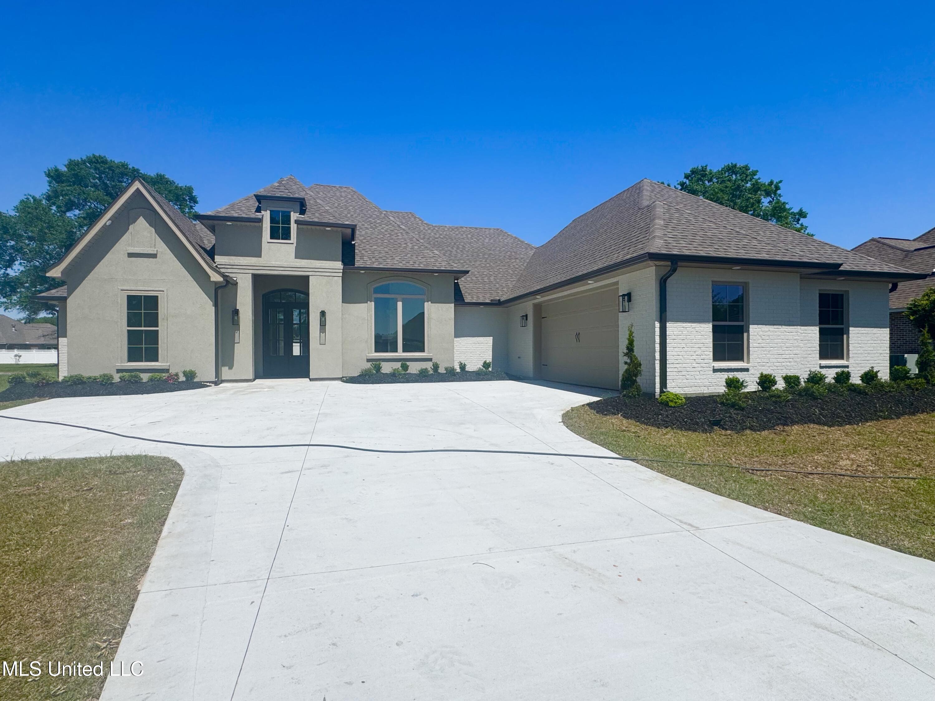 404 Hood Point, Picayune, Mississippi image 2