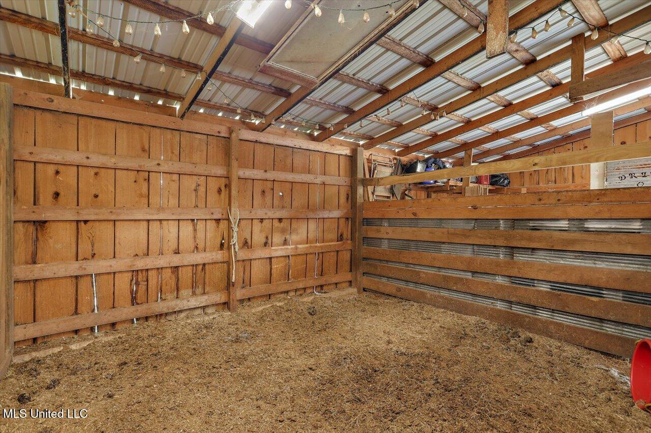 1563 Dry Creek Road, Magee, Mississippi image 29