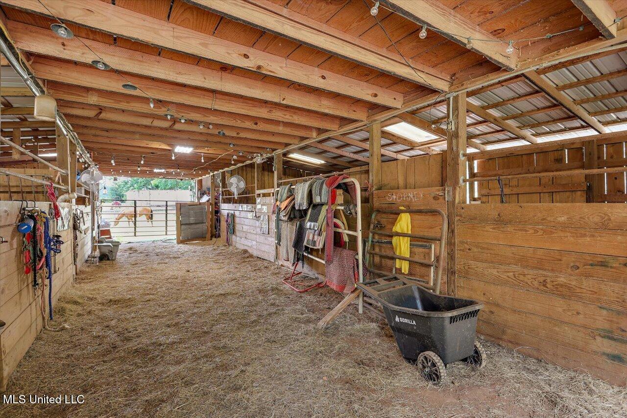 1563 Dry Creek Road, Magee, Mississippi image 31