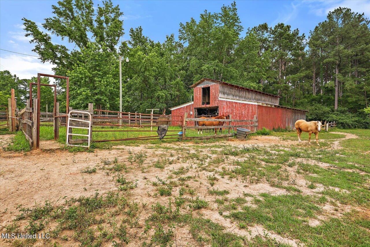 1563 Dry Creek Road, Magee, Mississippi image 36