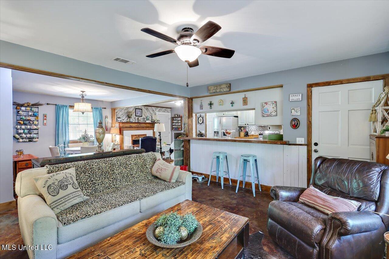 1563 Dry Creek Road, Magee, Mississippi image 10