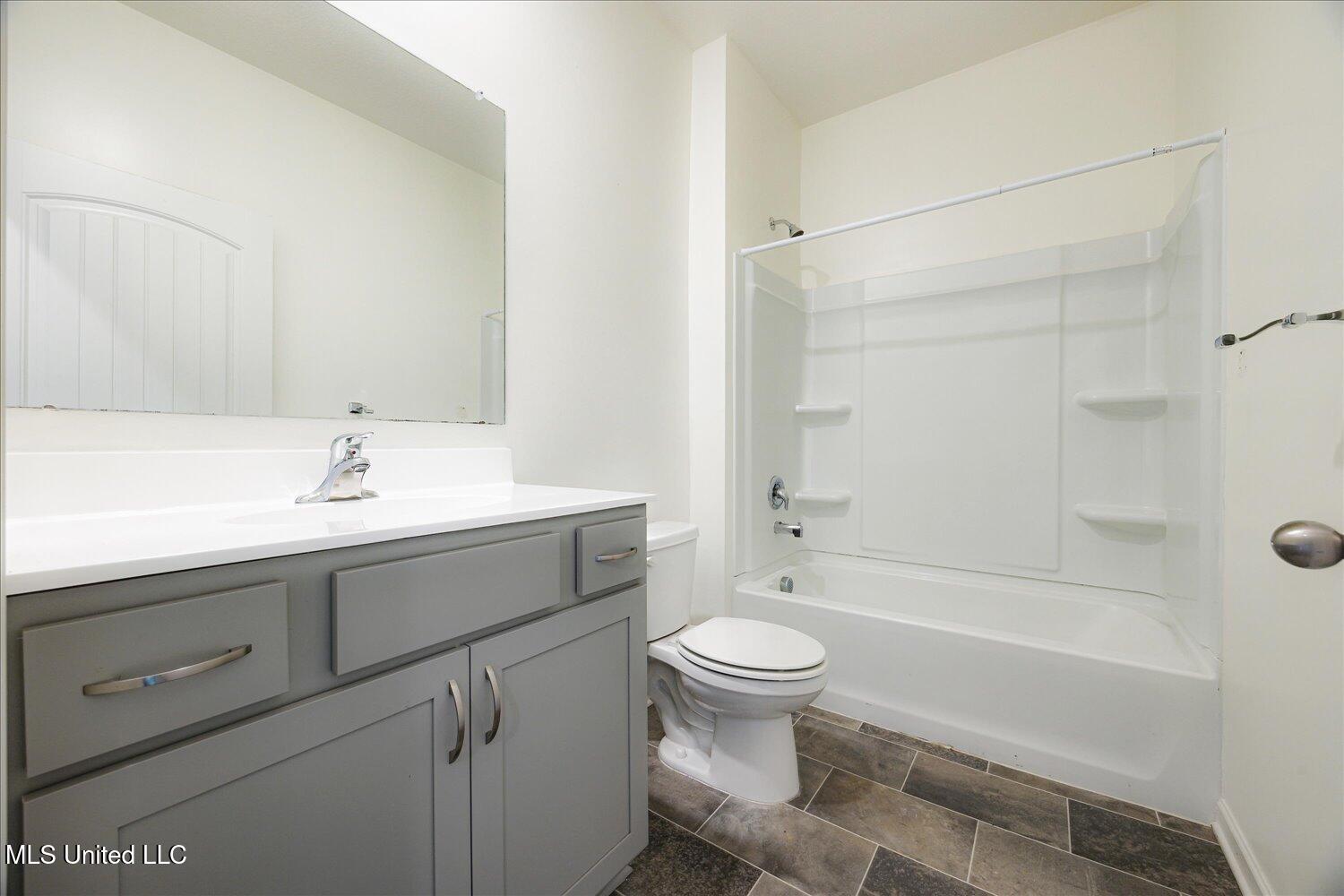8931 Mary Frances Drive, Southaven, Mississippi image 21