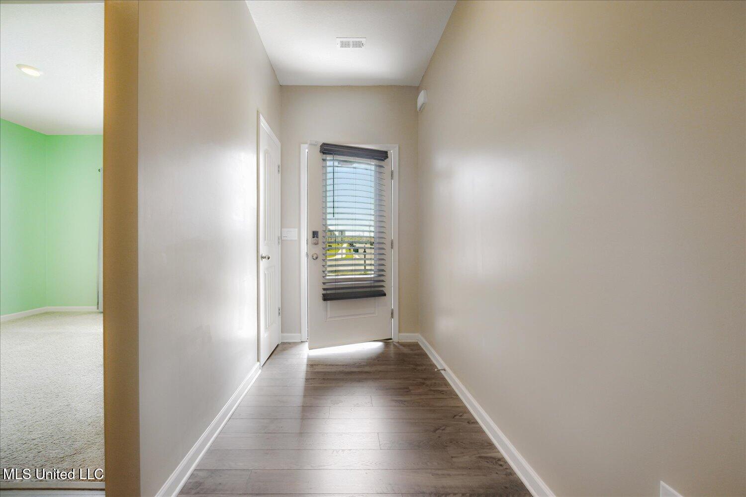 8931 Mary Frances Drive, Southaven, Mississippi image 3