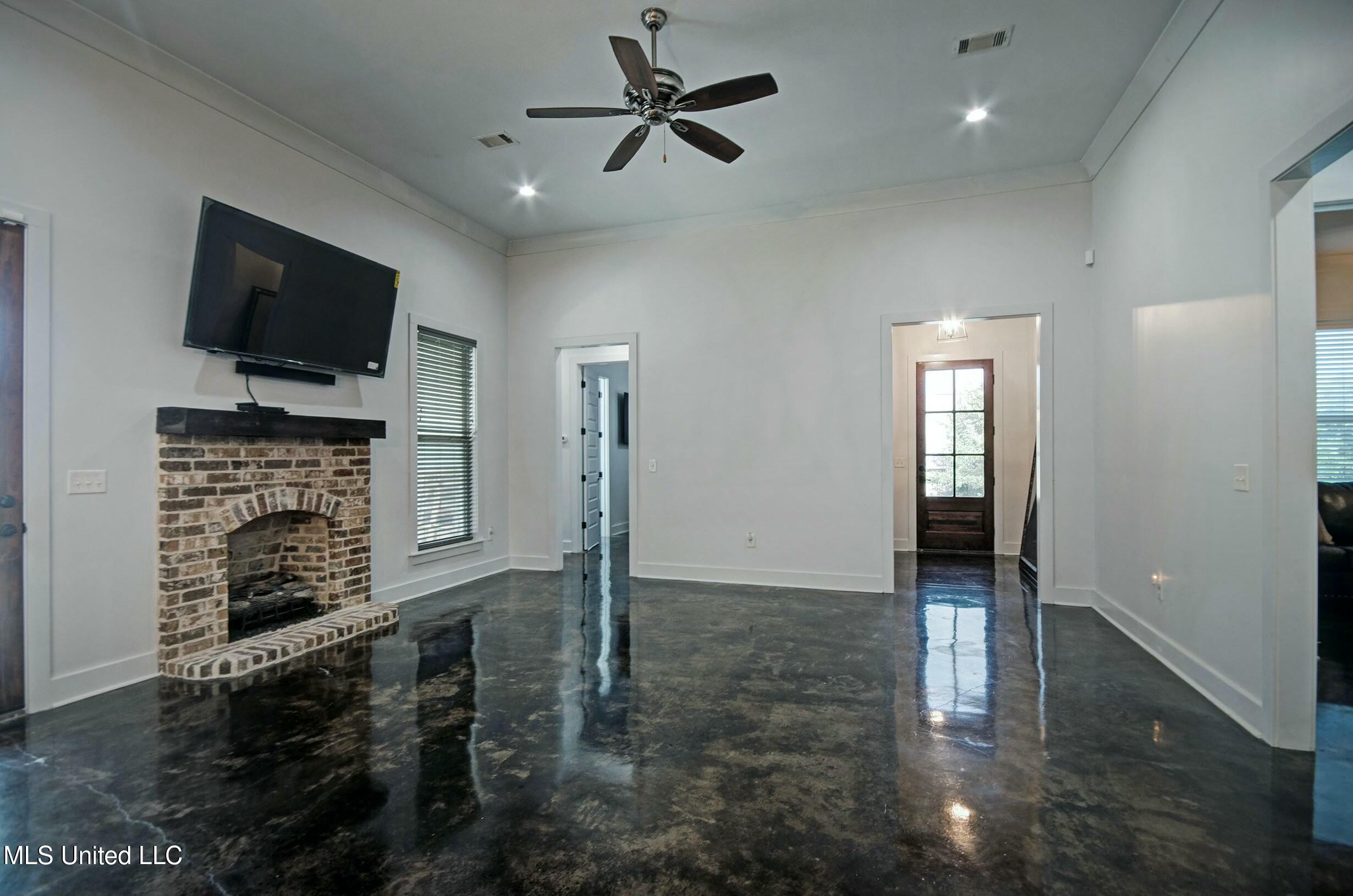 421 Ashleigh Court, Brandon, Mississippi image 5