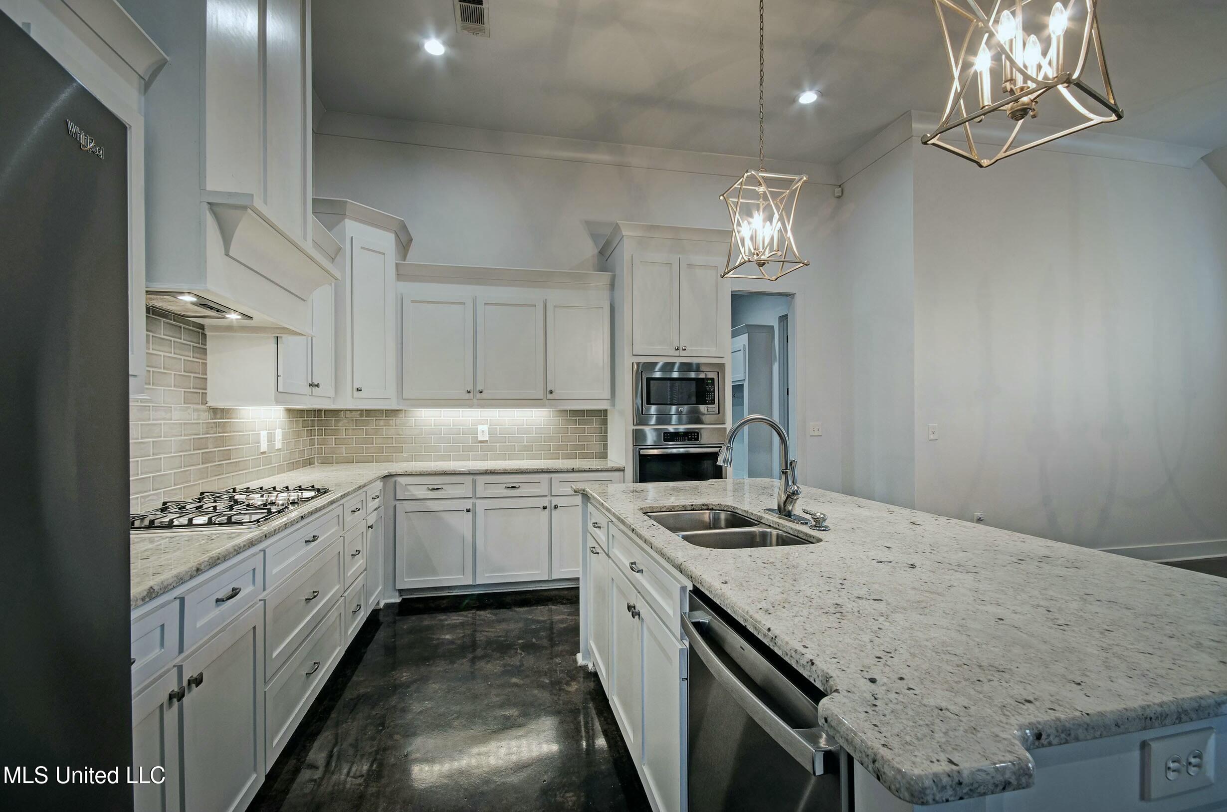 421 Ashleigh Court, Brandon, Mississippi image 12