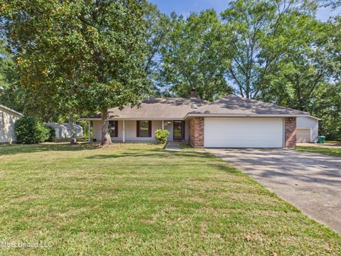 Homes For Sale - 1504 Sioux Bayou Drive<br/> Gautier, MS 39553