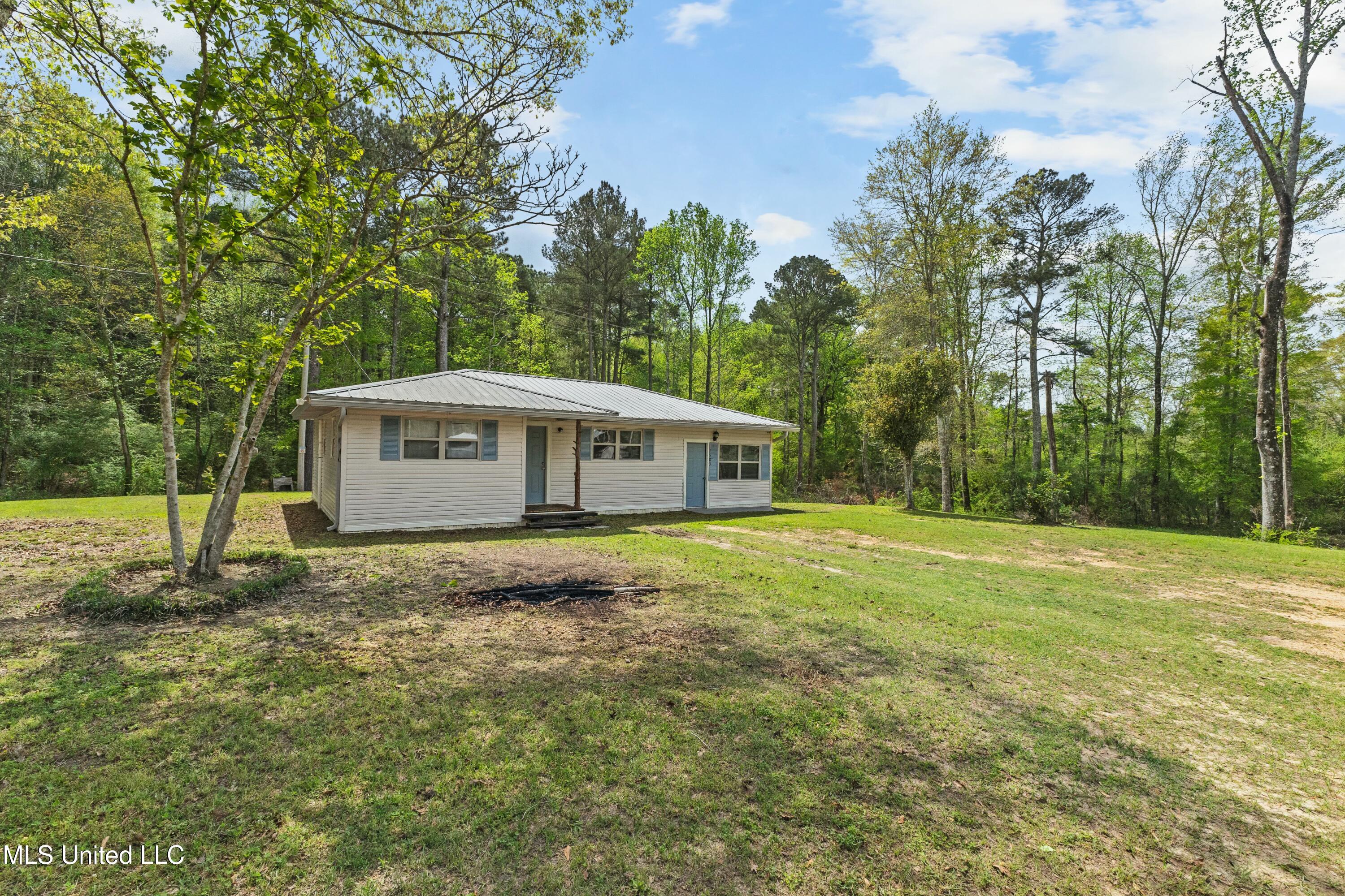 1583 Dry Creek Rd Road, Magee, Mississippi image 4