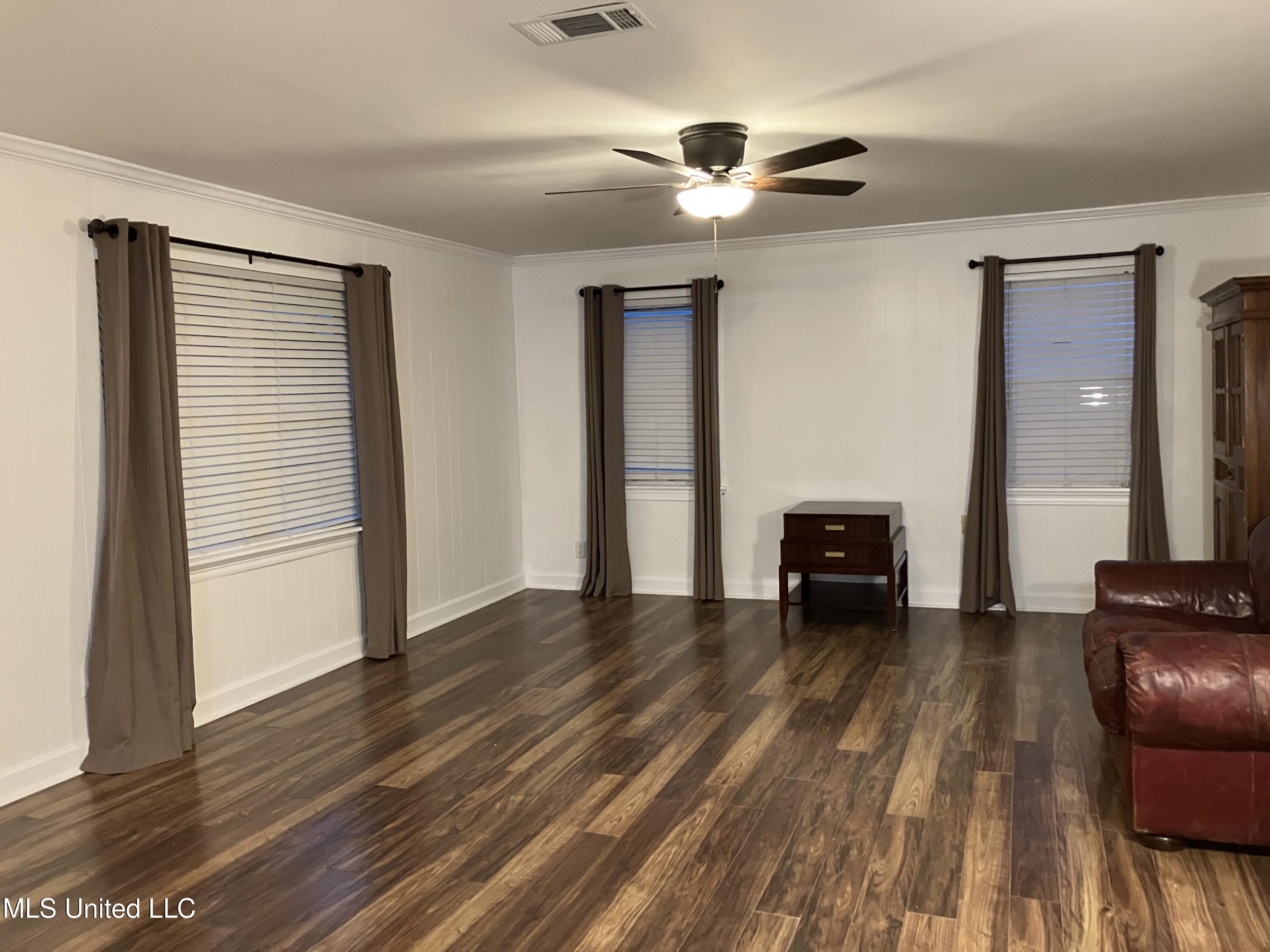 7813 Tapp Road, Ocean Springs, Mississippi image 2