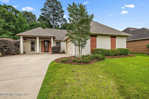 Homes For Sale - 877 Willow Grande Circle<br/> Brandon, MS 39047