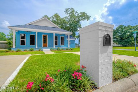 Homes For Sale - 2100 Curcor Drive<br/> Harrison County, Gulfport, MS 39507