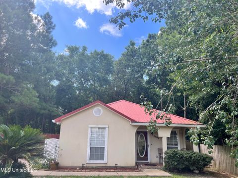 Single Family Residence in Gautier MS 3005 Robalo Dr.jpg