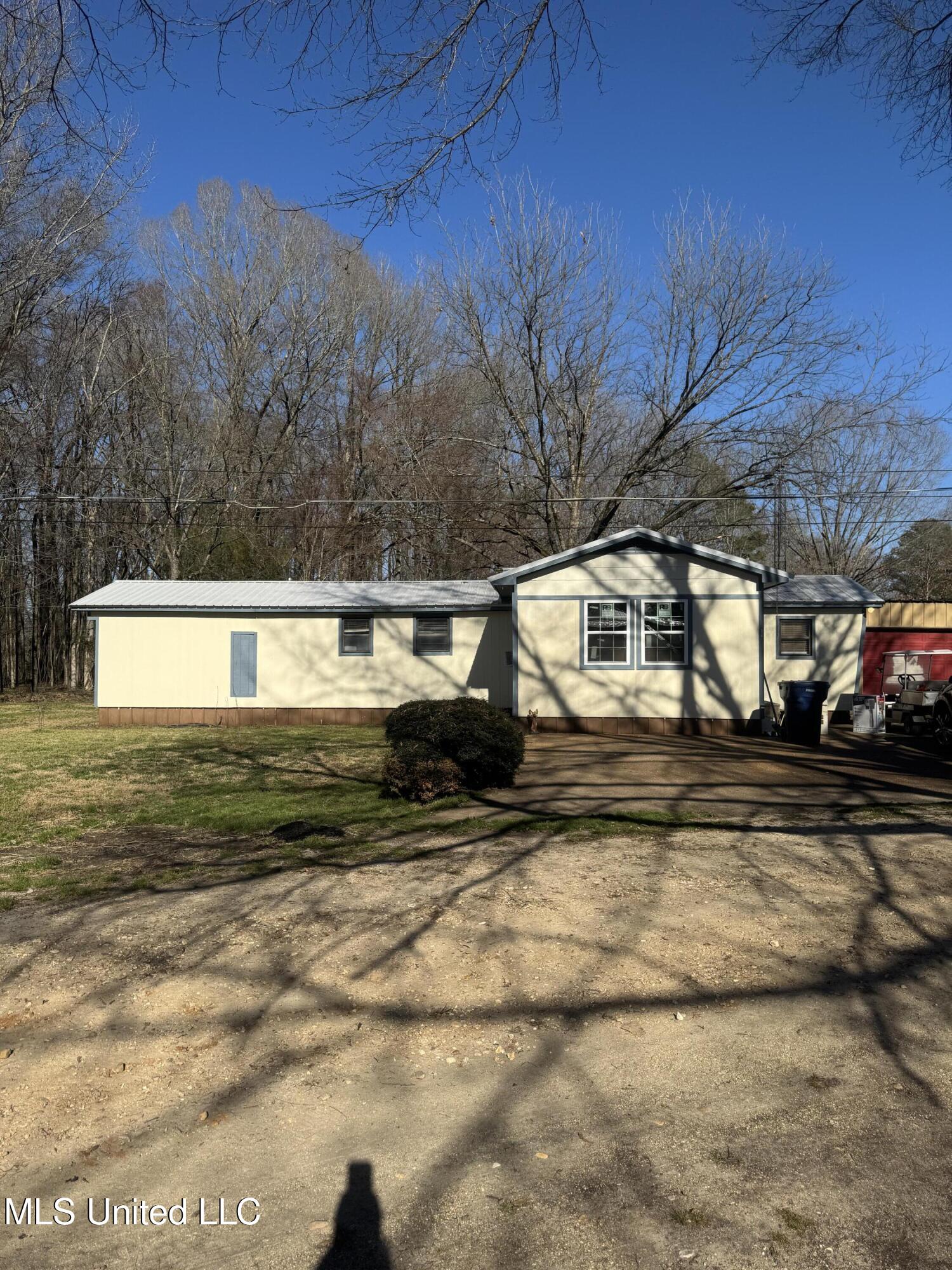 407 Collins Road, Sardis, Mississippi image 1