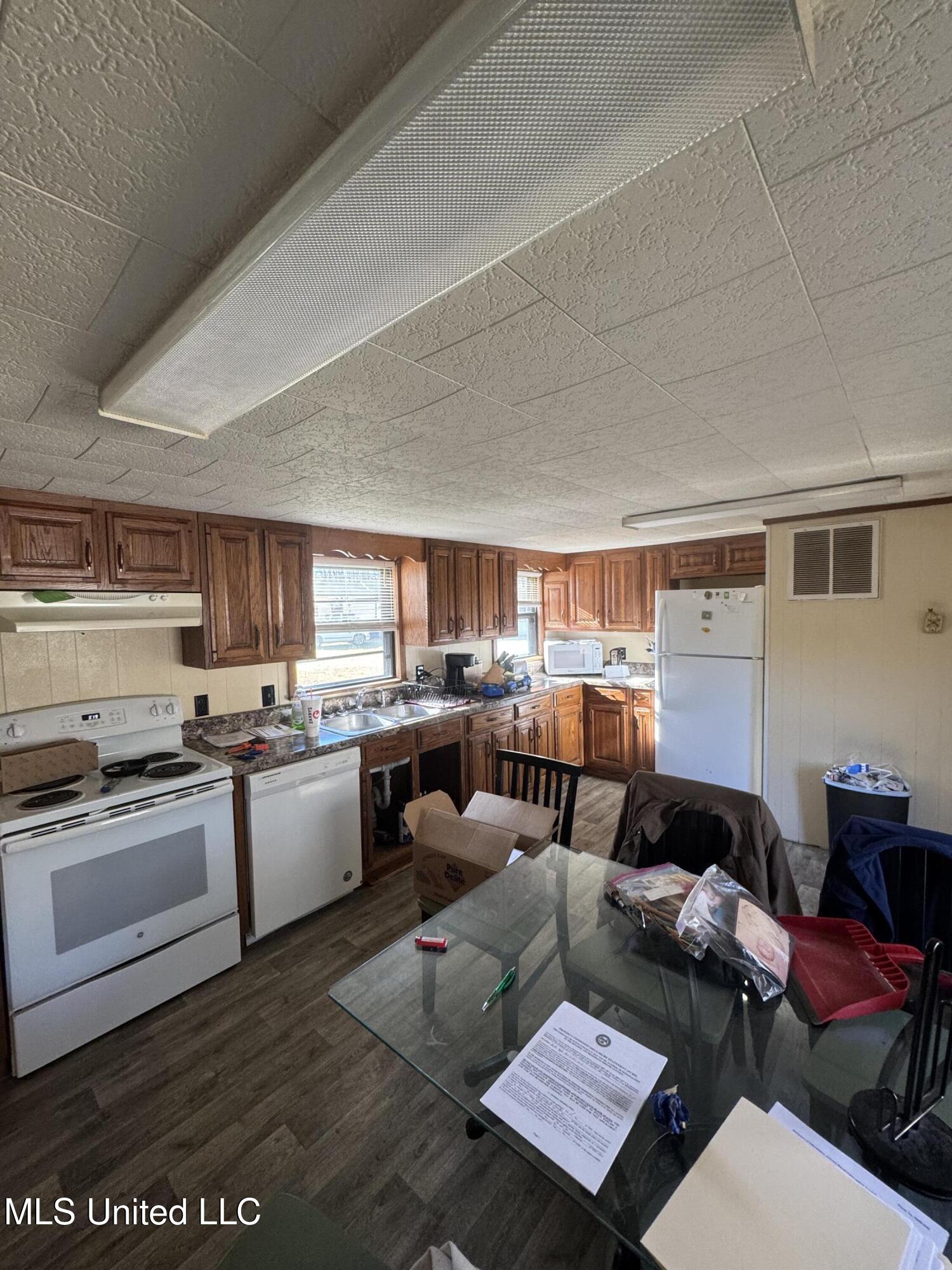 407 Collins Road, Sardis, Mississippi image 6