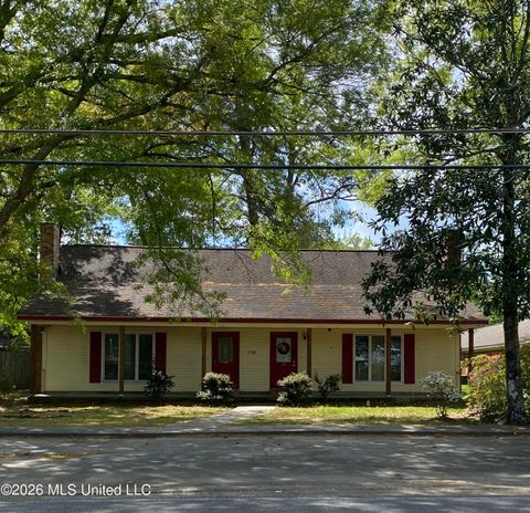 Homes For Sale - 2708 Mc Innis Loop<br/> Forrest County, Hattiesburg, MS 39402