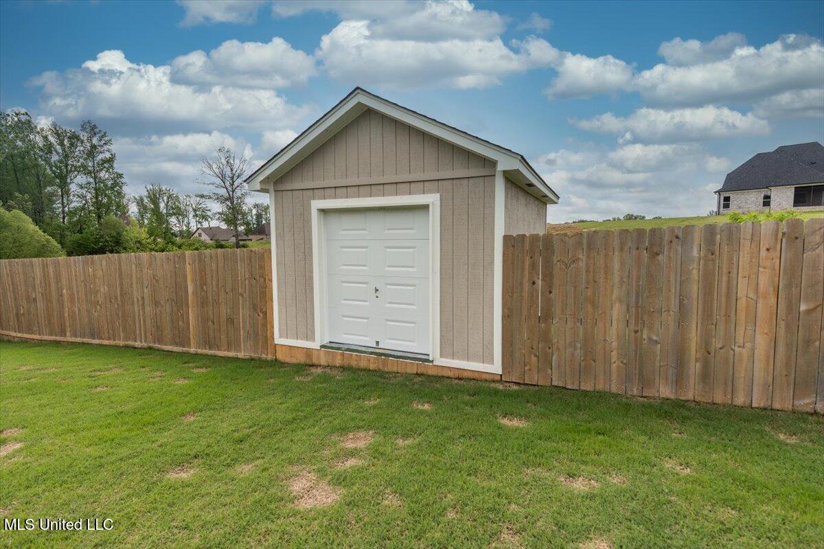 4423 Bakersfield Drive, Nesbit, Mississippi image 33