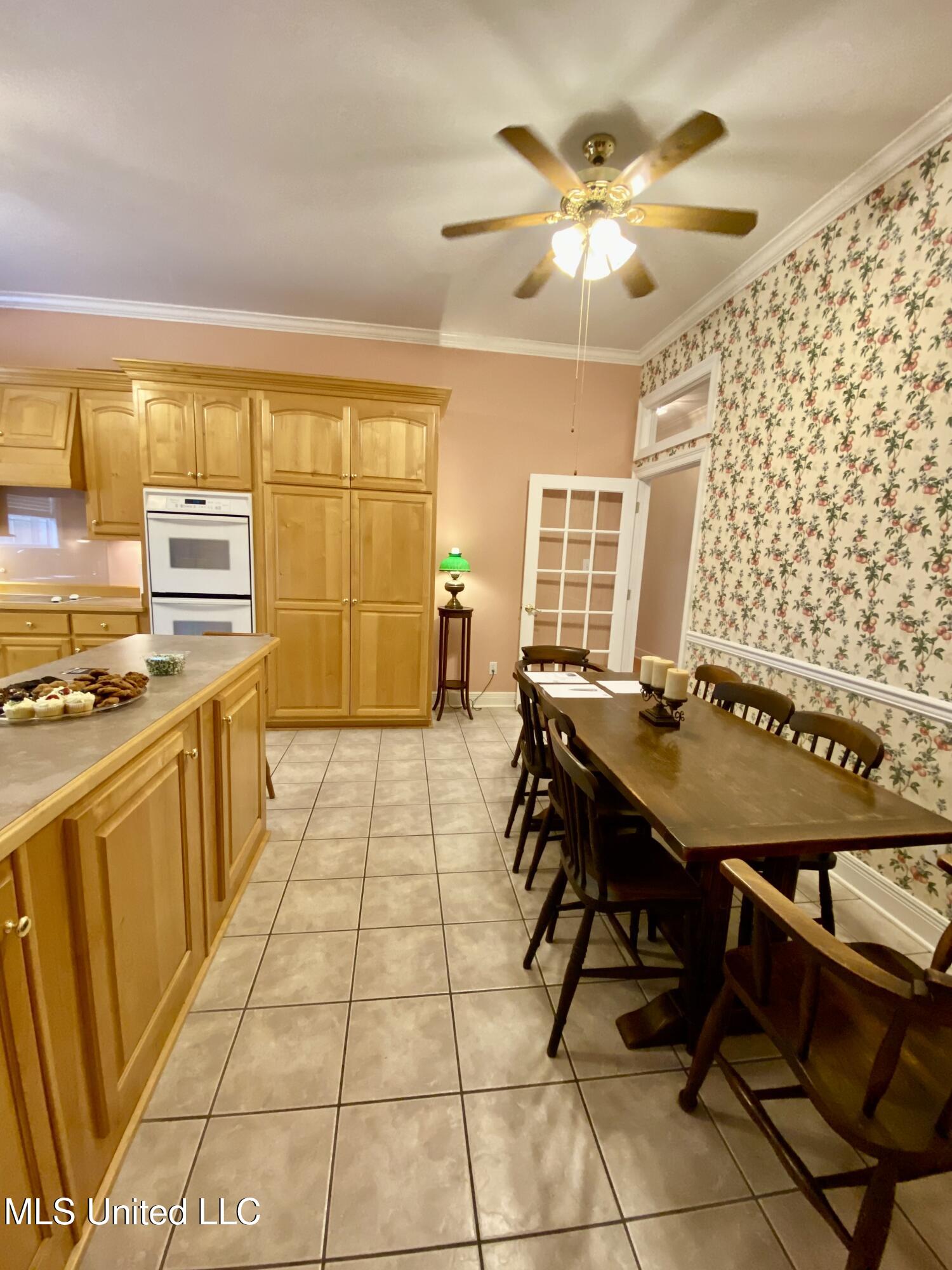 211 North Hill Drive, Carriere, Mississippi image 7