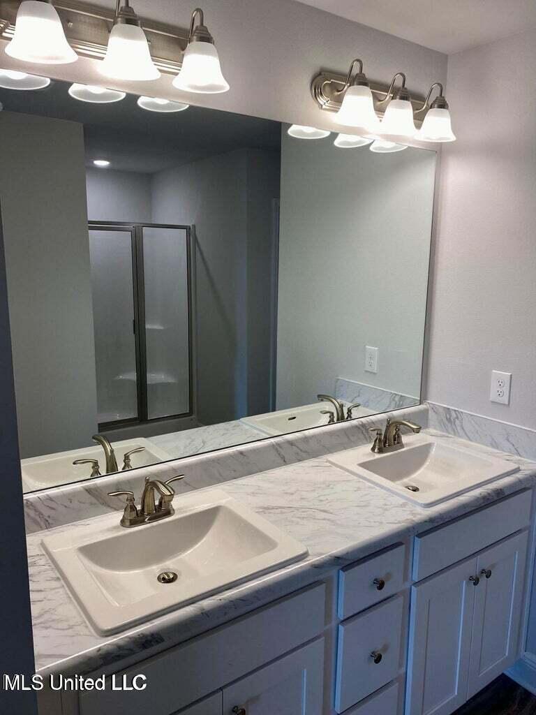 4185 W Olivia Circle, Olive Branch, Mississippi image 32