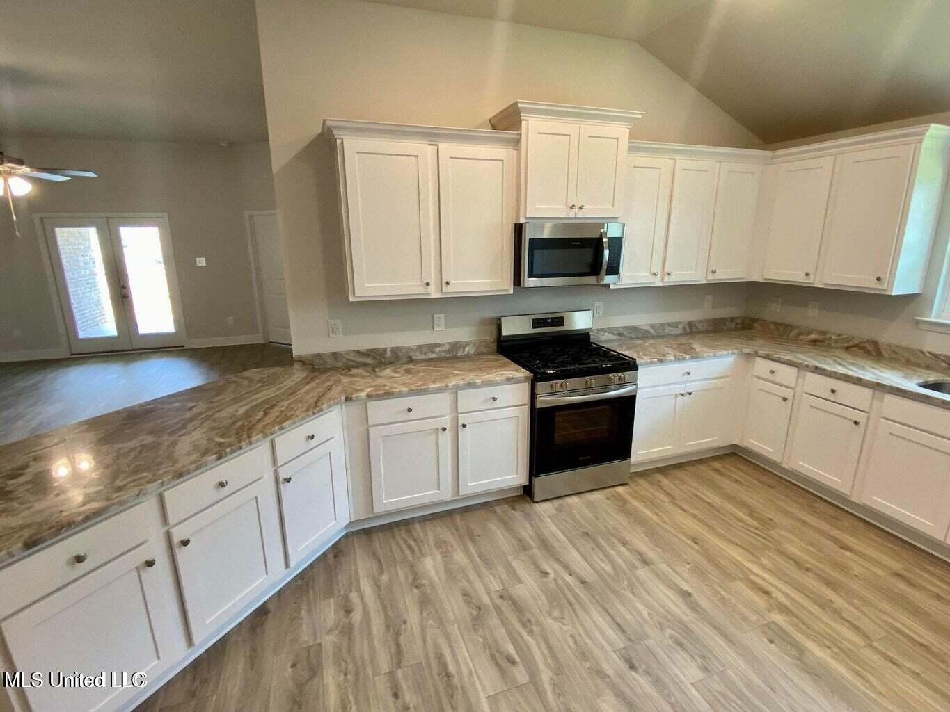 4185 W Olivia Circle, Olive Branch, Mississippi image 41