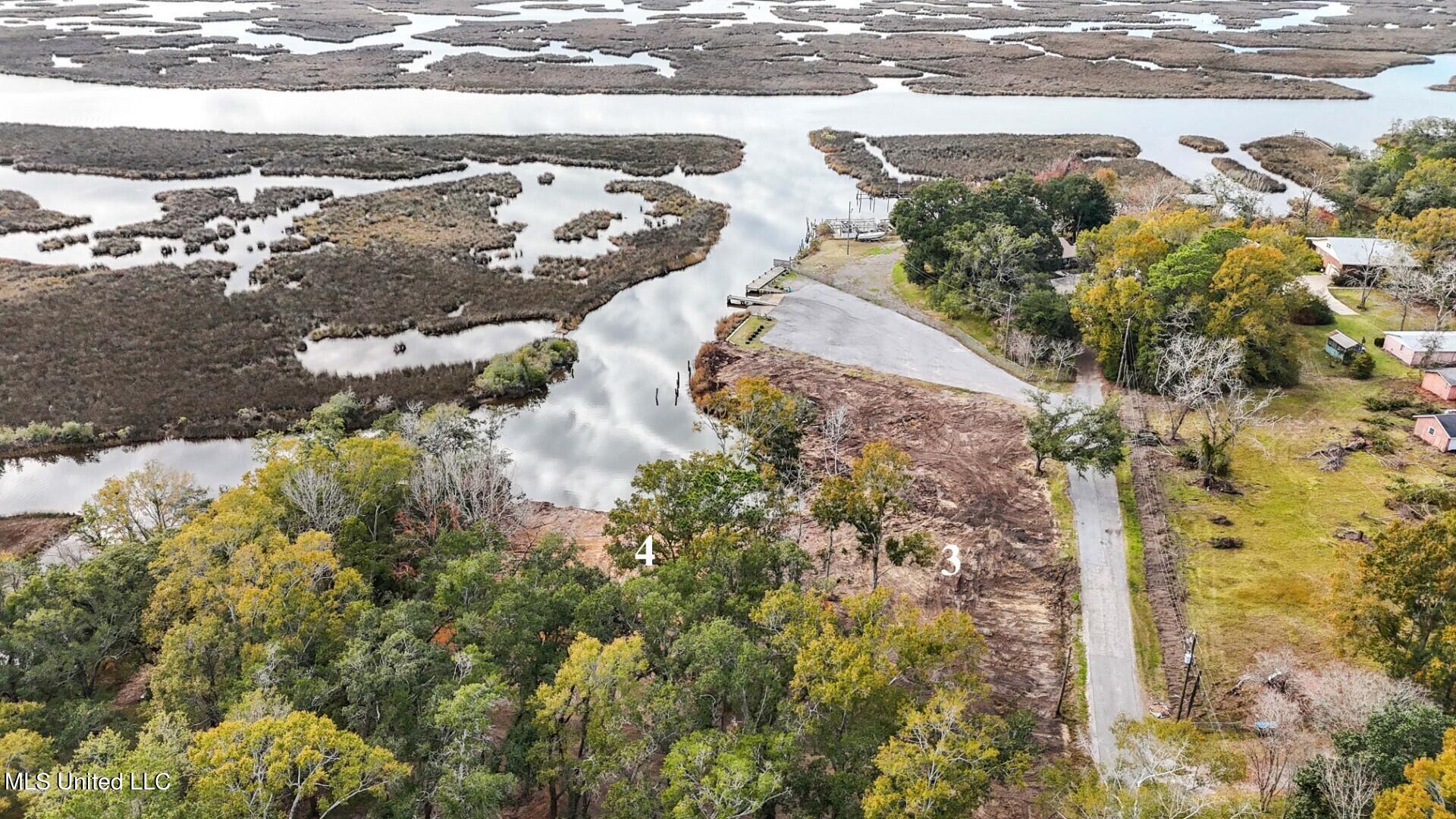 000 Hemlock Avenue, Moss Point, Mississippi image 2