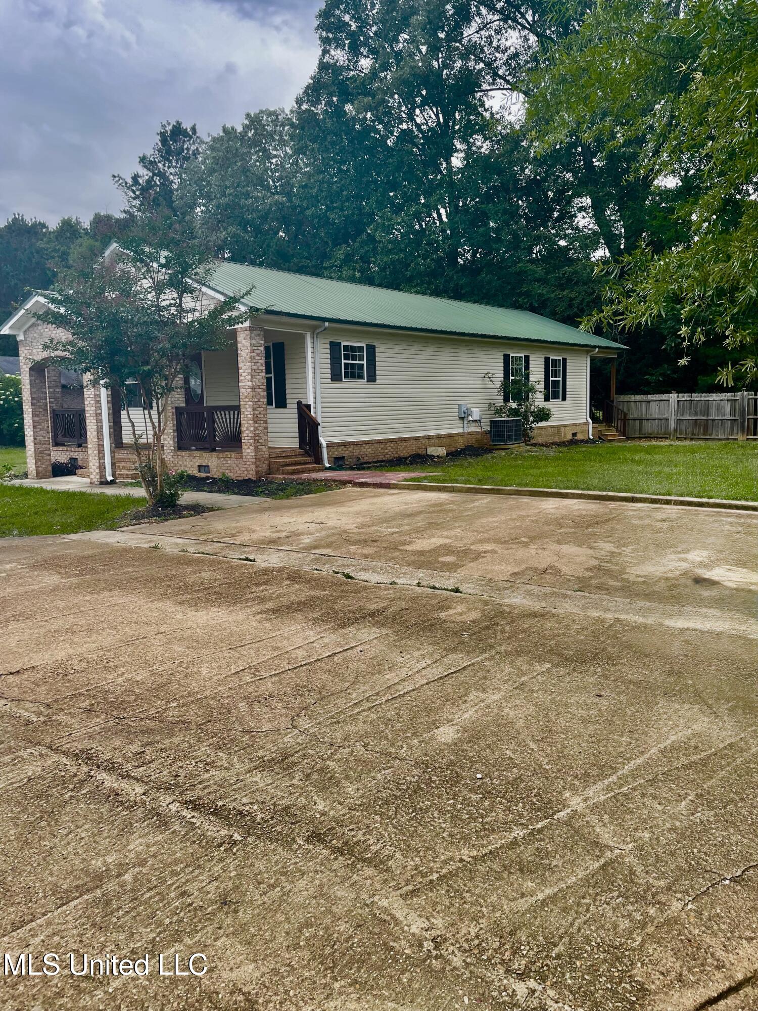 52 Alpine Drive, Starkville, Mississippi image 3