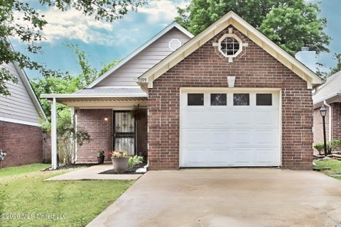 Homes For Sale - 199 Guthrie Drive<br/> Southaven, MS 38671