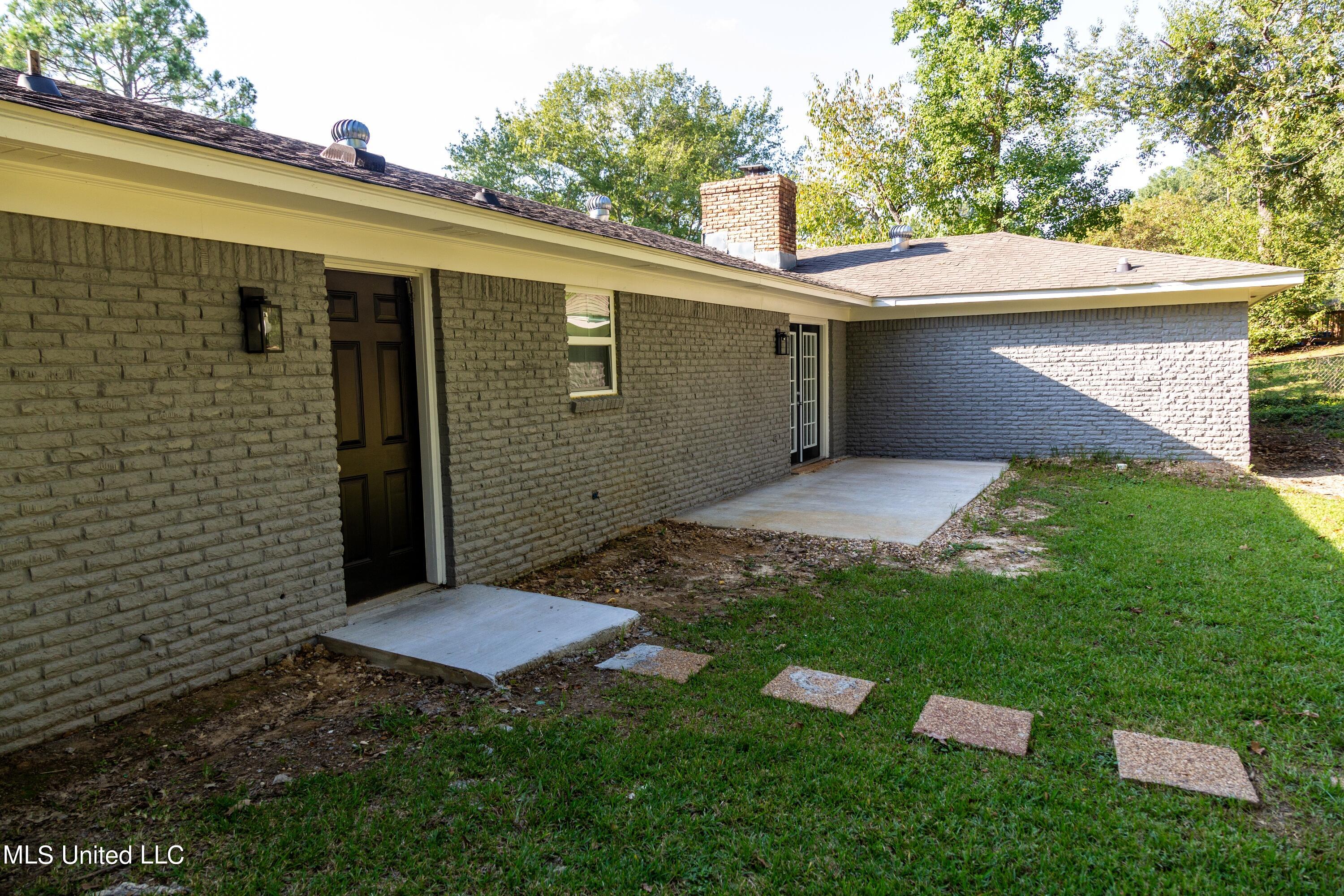 1107 Laurelwood Drive, Clinton, Mississippi image 23