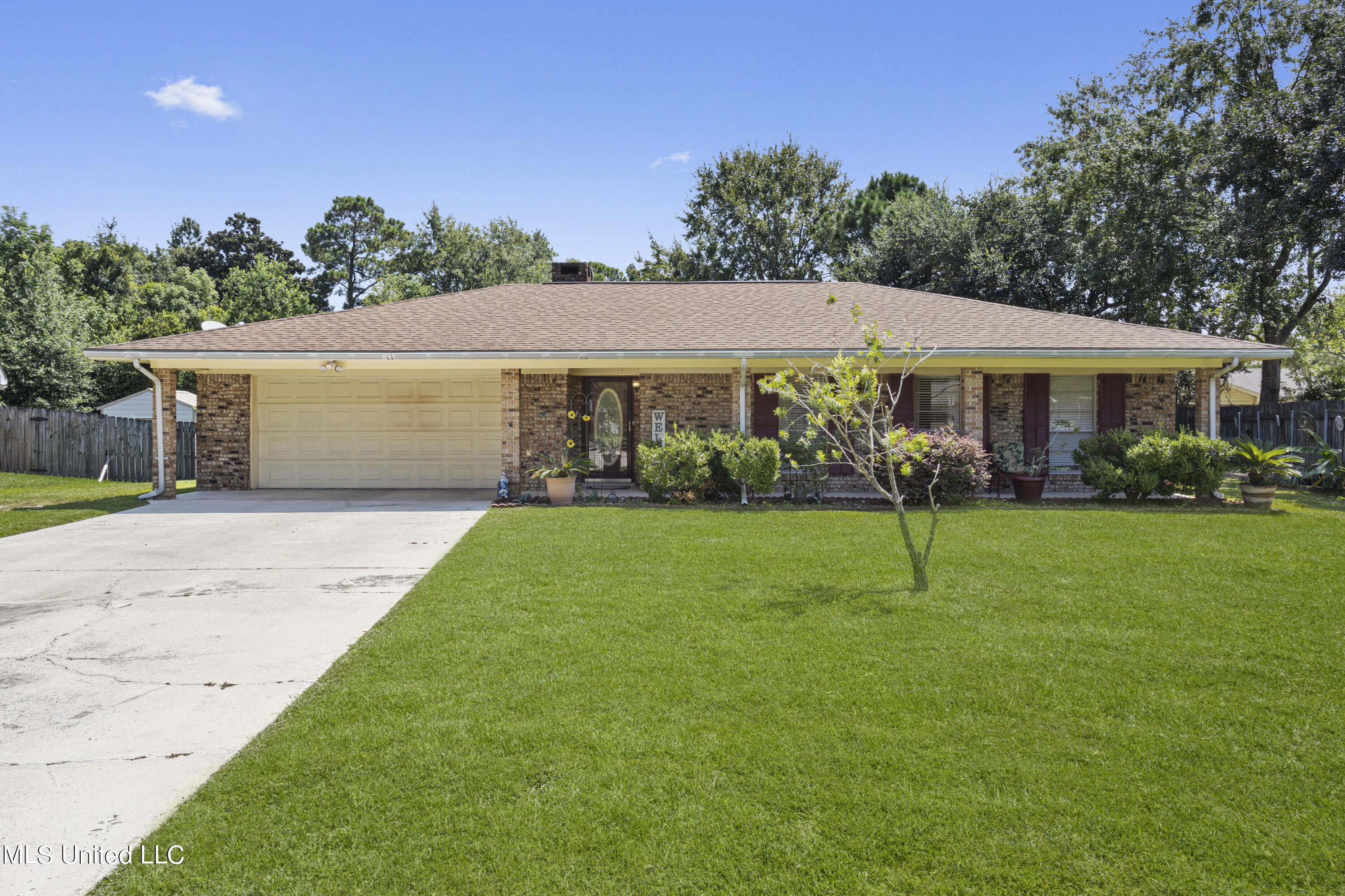 2332 Edwards Circle, Biloxi, Mississippi image 1