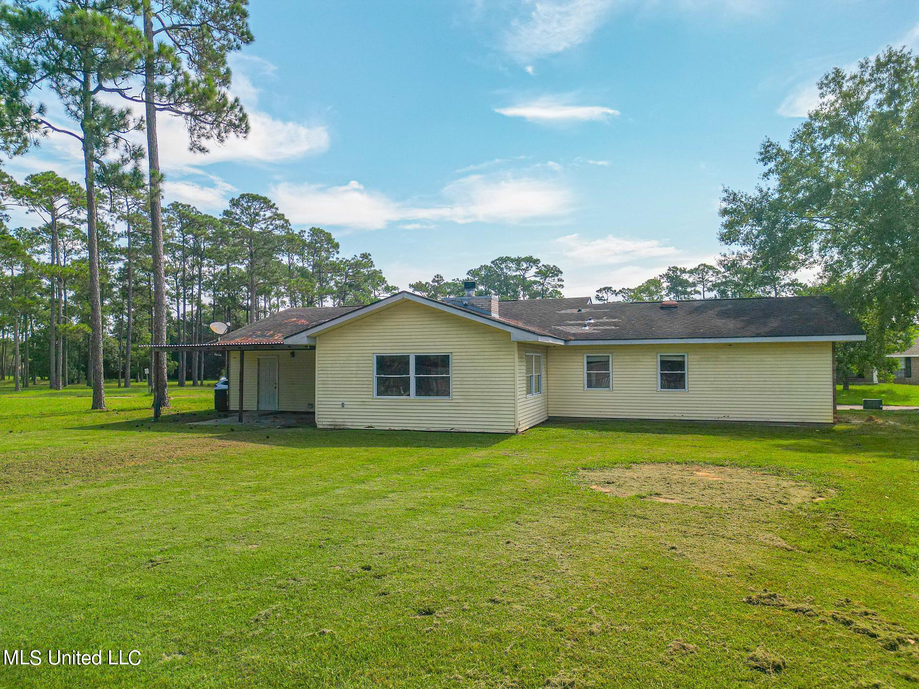 206 Idlewood Drive, Waveland, Mississippi image 6