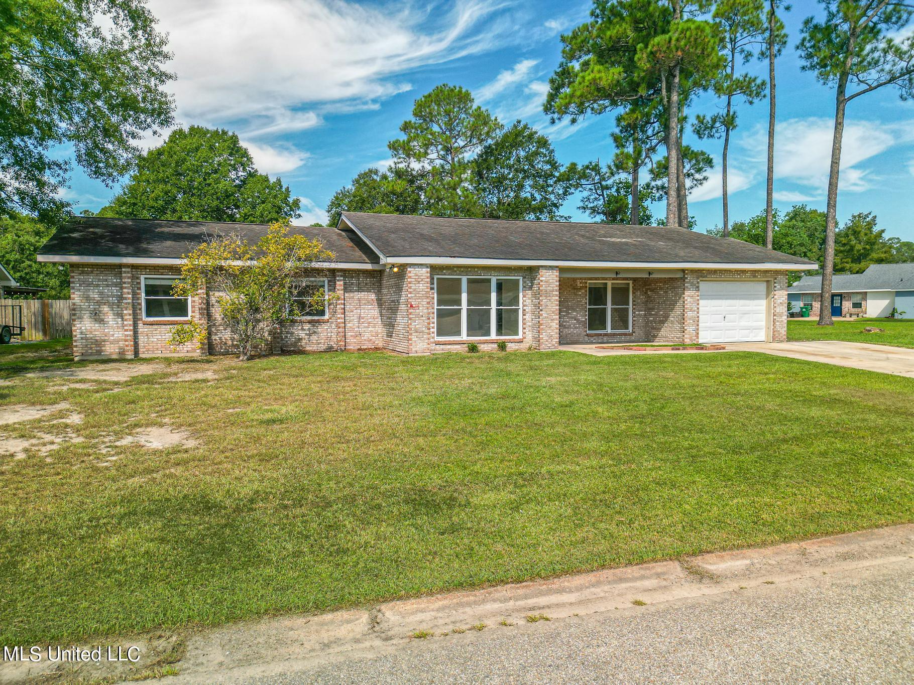 206 Idlewood Drive, Waveland, Mississippi image 3