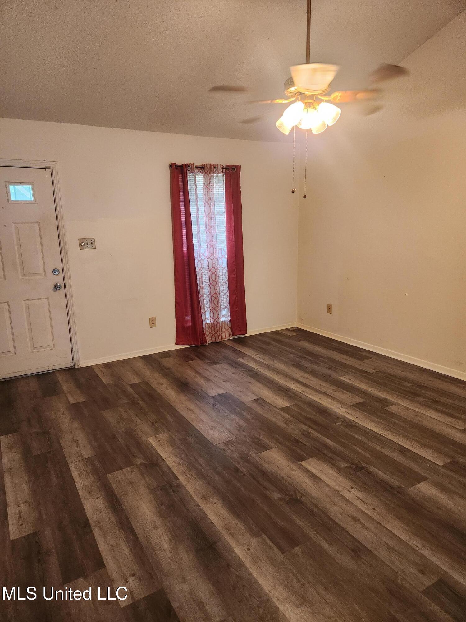 6285 Collinwood Road, Horn Lake, Mississippi image 2