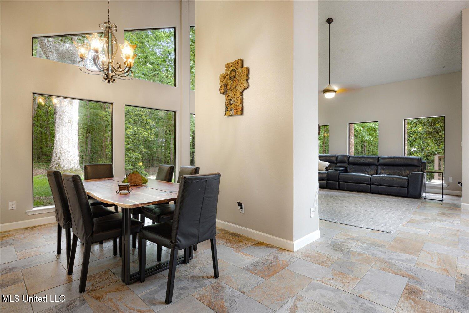 6821 Autumn Oaks Drive, Olive Branch, Mississippi image 8
