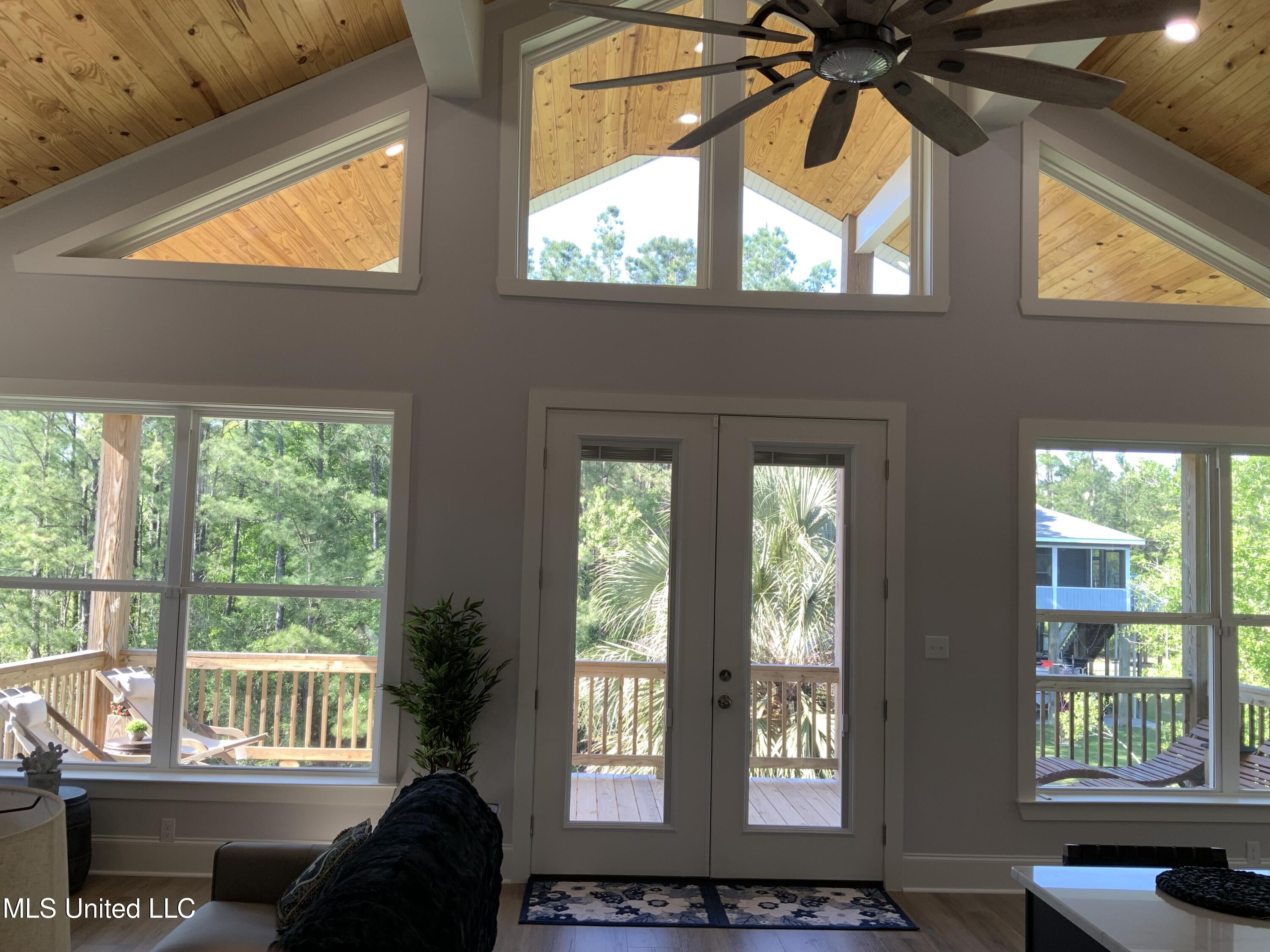 6120 Tyler Street, Bay Saint Louis, Mississippi image 11