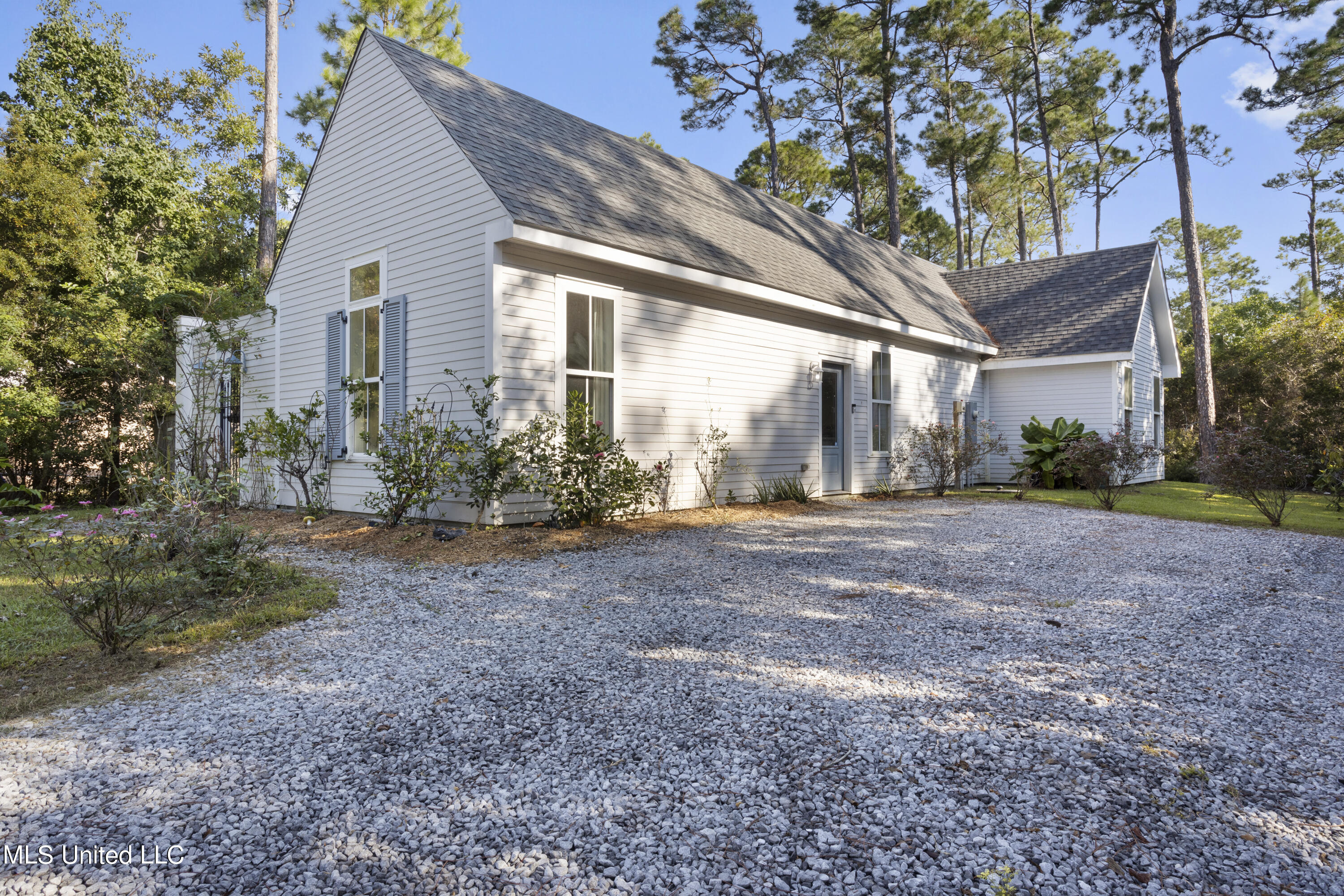 790 Peach Street, Ocean Springs, Mississippi image 33