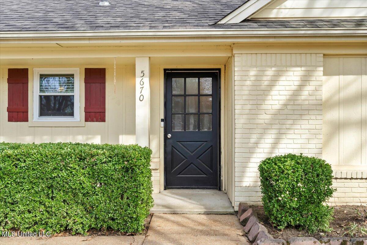 5670 Ridgetop Drive, Horn Lake, Mississippi image 4