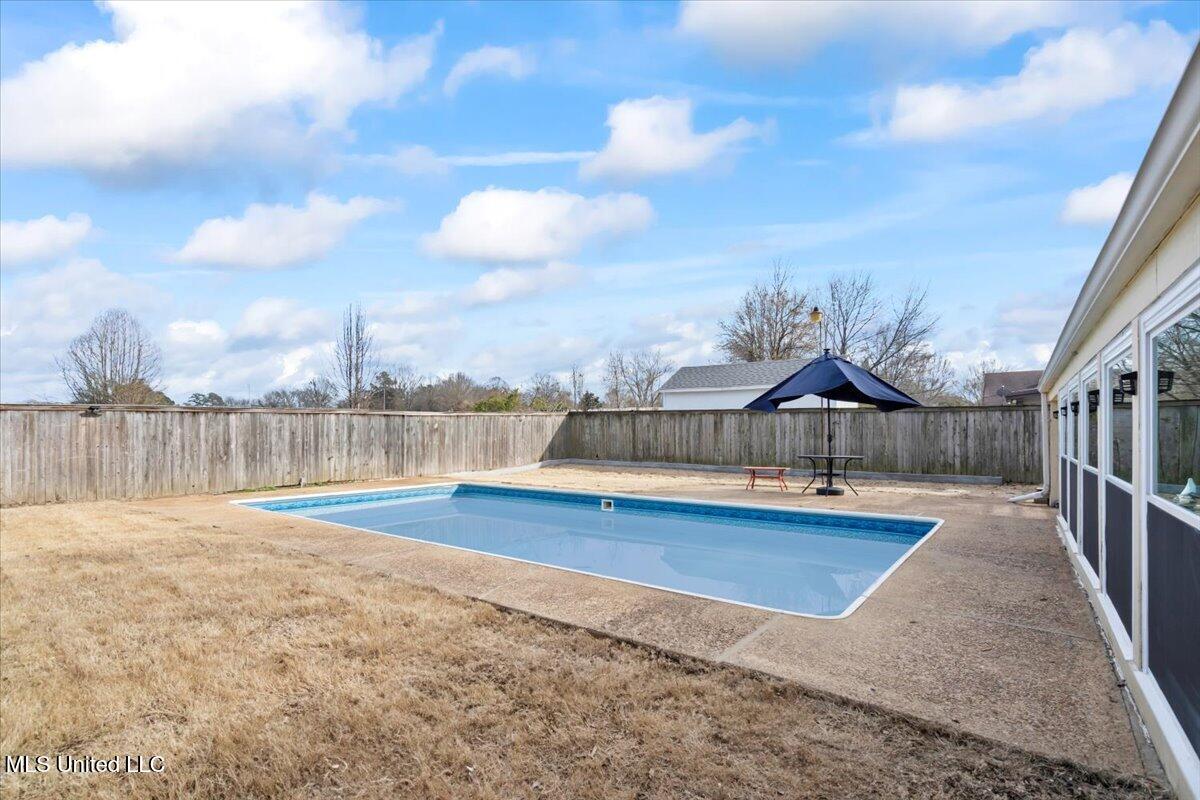 5670 Ridgetop Drive, Horn Lake, Mississippi image 23