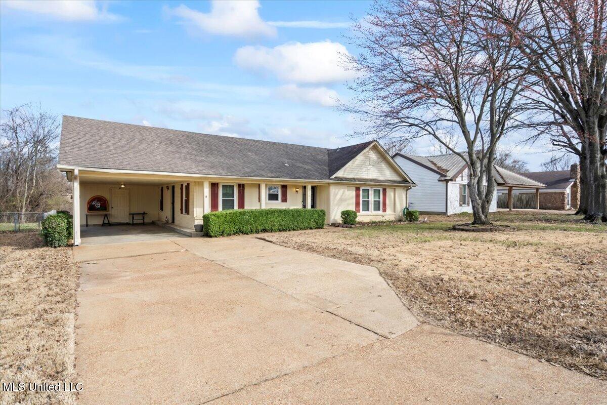 5670 Ridgetop Drive, Horn Lake, Mississippi image 2