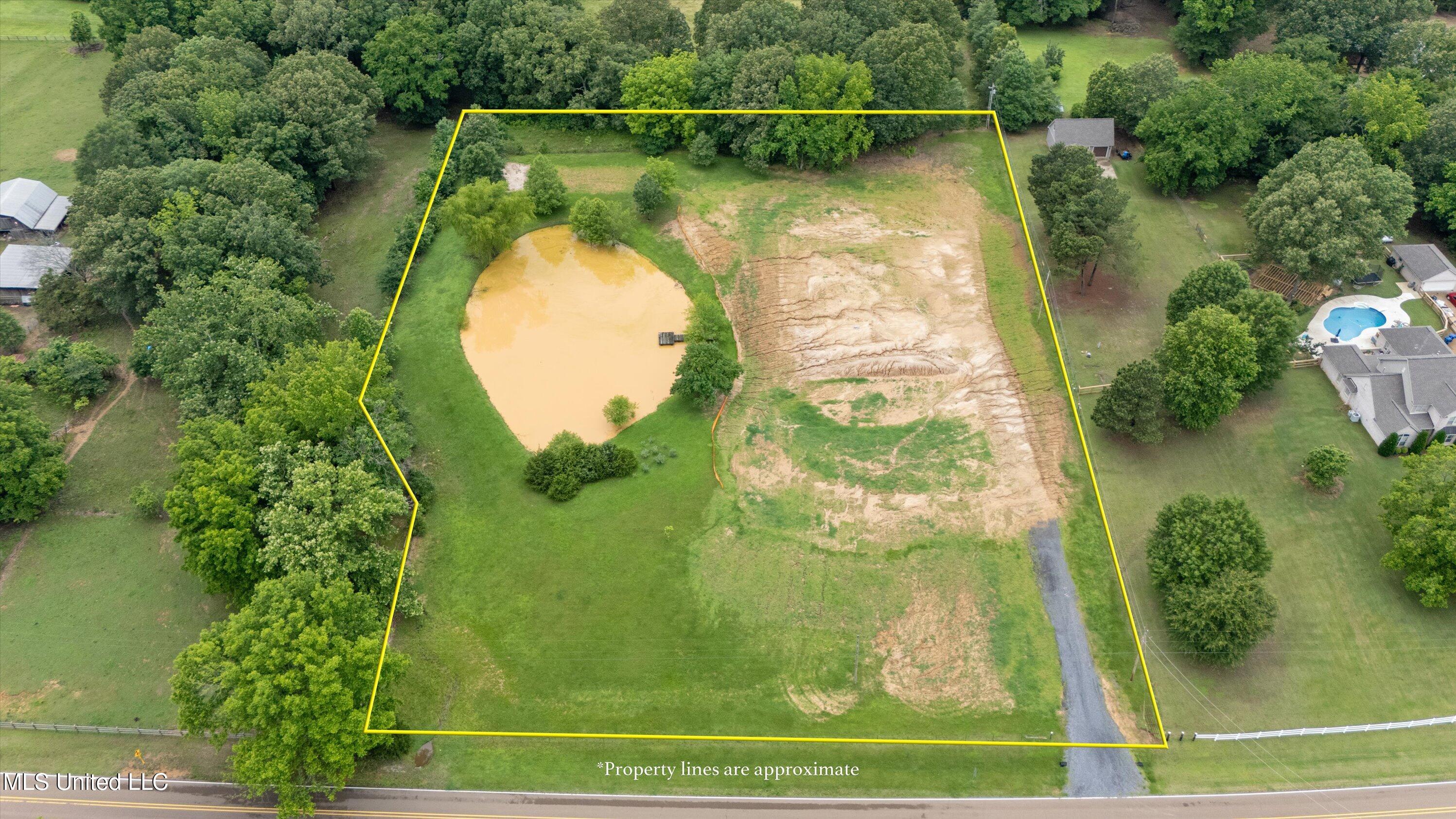5837 Massey Road, Hernando, Mississippi image 1