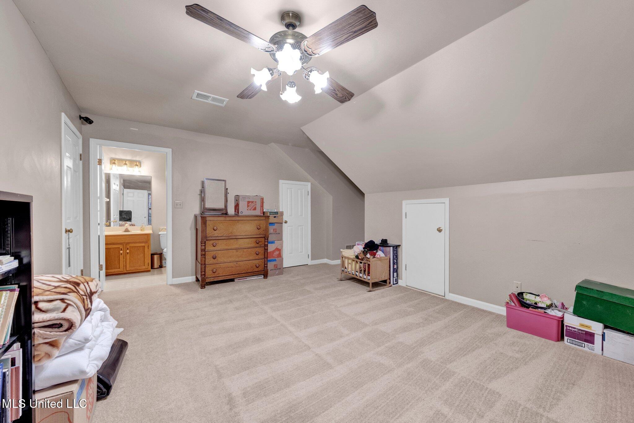 8140 Hunters Hill Cove, Olive Branch, Mississippi image 33